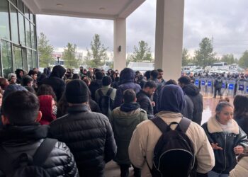 Xwendekarên Dîcleyê êrişên li ser taxên Kurdan şermezar kir