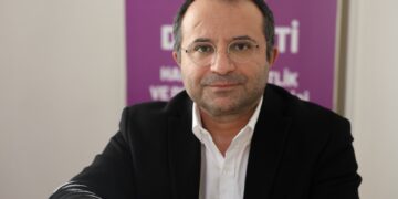 Tayip Temel bertek nîşanî binçavkirina rojnameger Oruç da