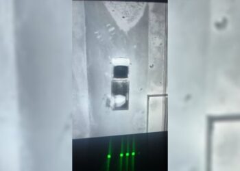 Li gundewarê Hesekê wesayîteke çeteyan hat rûxandin