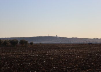 Balafirên bêmirov ên Tirkiyeyê li ser Kobanê digerin