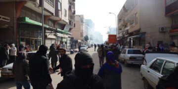 Li Nisêbînê polîs êrîş kir: 6 rojnameger hatin binçavkirin