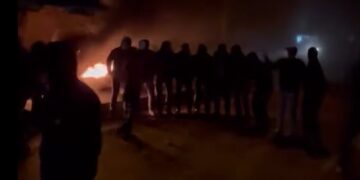 Ciwanên Wêranşarê ji bo Rojava daketin qadan