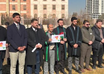 Hiqûqnasên Silêmaniyê xwestin gelê cîhanê piştgiriyê bidin Rojava 