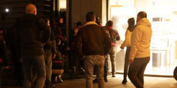 Li Îzmîrê 11 binçavkirî hatin berdan