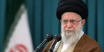 Xamaney: Îran di nav aloziya aboriyê de ye