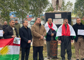 Xizmên qurbaniyên Enfalê piştgirî dan berxwedana Şêxmeqsûdê