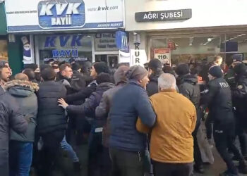 Polîsan li Agiriyê êrişî çalakiyê kir: Gelek kes hatin binçavkirin