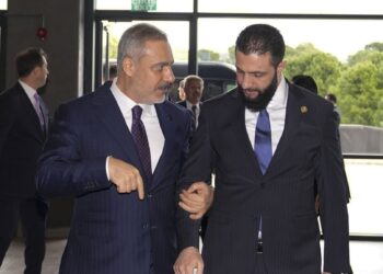 Gelo Ahmed Şara hatiye revandin? 