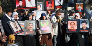 Xizmên Windayan li aqûbeta Oner û Dayan pirsîn