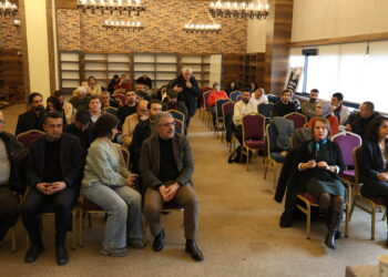 Meclîsa Ziman a Konseya Bajêr: Em ê zimanê Kurdî biparêzin