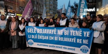 Platforma Şaxên KESKê ya Amedê erîşên li ser Rojava şermezar kir