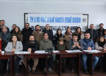 Platforma Tenduristiyê: Divê korîdara jiyanê ji bo Kobanê bê vekirin