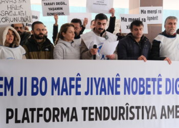 Platforma Tenduristiyê: Deriyan vekin, em xwe bigihînin gel