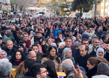 Li Amedê çalakî didome: Her der Rojava her der berxwedan