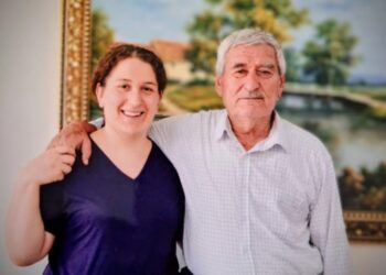 Bi hinceta ‘Ewlehiyê’ destûr nedan girtî were şîna bavê xwe