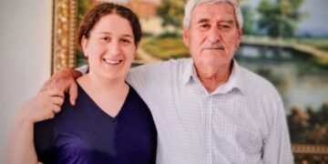 Bi hinceta ‘Ewlehiyê’ destûr nedan girtî were şîna bavê xwe