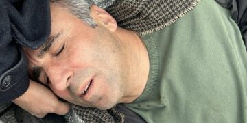 Polîsan li parlamenter Celal Firat da