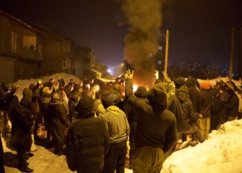 Gever Rojava tenê nahêle: Bijî berxwedana Rojava