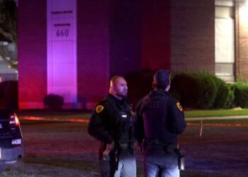 Li Amerîkayê êrişî dêrê hate kirin: 2 kes hatin kuştin