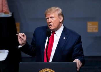 Trump carek din hişyarî da Îranê: Em ê piştgiriya xwepêşandêran bikin