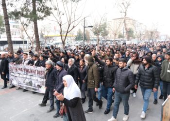 Li Êlihê êrişên li ser Rojava hat şermezarkirin