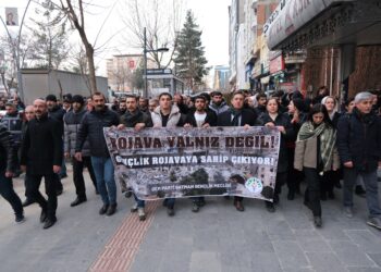 Li Êlihê êrişên li ser Rojava hat şermezarkirin