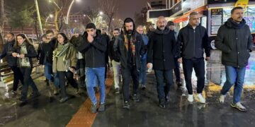 Ciwanên Êlihê li dijî êrişên li ser Rojava daketin kolanan