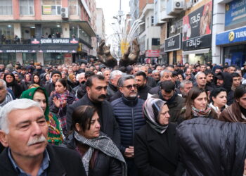 Gelê Êlihê ji bo Rojava li ser pêya ye: Em ê Rojava biparêzin