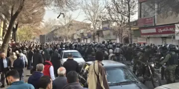 Berxwedana li Îran û Rojhilatê Kurdistanê di roja 12emîn de didome