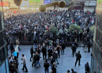 Li Îranê xwepêşandan berfireh dibin