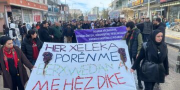 Gelê Kerboranê ji bo Rojava dimeşe