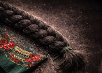 Rûmet, nasname û berxwedana jinan: KEZÎ