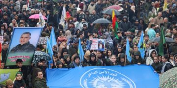 Bi deh hezaran kes ji bo Ziyad Heleb meşiyan