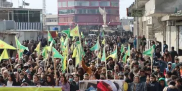 Kobanî di salvegera rizgarkirina bajarê xwe de meşiyan