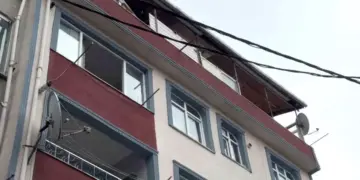 Li Stenbolê 3 kes ji ber tupê vekirî meye jehrî bûn