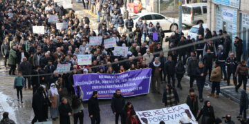 Kerboranê silav da Rojava: Em ê ji bo Rojava her dem li ser pêyan bin