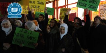 Dayikên Aştiyê: Ev şerê hebûn û nebûnê ye