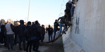 Li ser sînorê Bakur û Rojava wêneyên berxwedanê