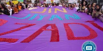 ‘Felsefeya Jin jiyan azadî carek din dinyayê dihejîne’