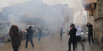 Kobanî li ser sînor li benda Kurdên Bakur in