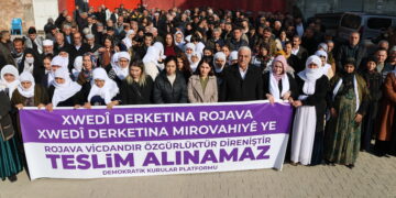 ‘Li Helebê êriş, li bakurê Kurdistanê aştî nabe’