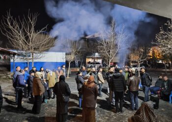 Li Rihayê gel ji bo Rojava li qadan e