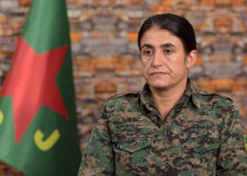 Fermandar Efrîn: Berê xwe bidin Rojava