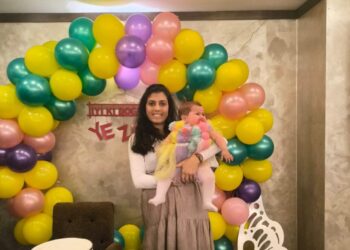 Cezayê hepsa malê dan dayika pitika sê mehî