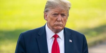 Trump: Em ji destwerdana Îranê re amade ne