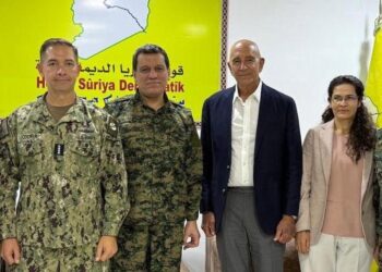 Tom Barrack li gel Mazlûm Ebdî û Îlham Ehmed civiya 