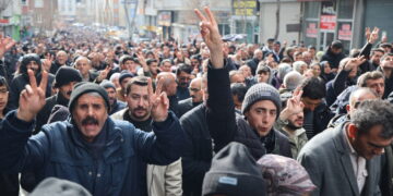 ‘Do Rojava tu wext nêkewa’