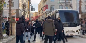 Destbenkerdena 5 rojnamegeran rojê ameyê dergkerdene