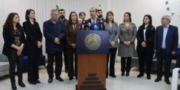 Şandeya saziyên Bakur ji Rojava vegeriya