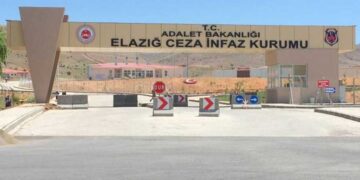 Girtîgehê destûr neda ku girtî biçe şîna bavê xwe